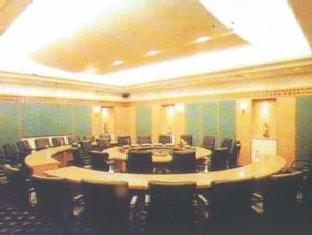 Golden Dragon Hotel Kunming Buitenkant foto